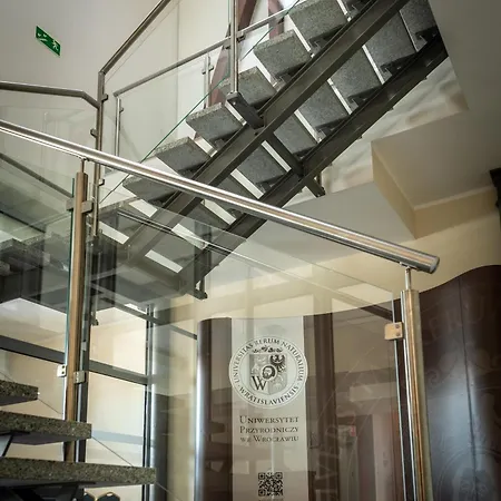 Centrum Edukacyjno-rozwojowe Pawlowice - Bezplatny Parking Bed and Breakfast 3*