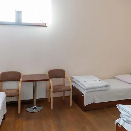 Centrum Edukacyjno-rozwojowe Pawlowice - Bezplatny Parking Bed and Breakfast