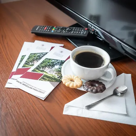 Centrum Edukacyjno-rozwojowe Pawlowice - Bezplatny Parking