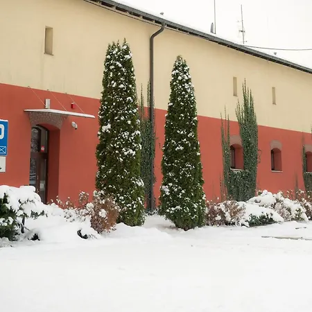 Centrum Edukacyjno-rozwojowe Pawlowice - Bezplatny Parking 3* Breslavia