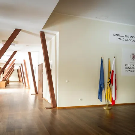Bed & Breakfast Centrum Edukacyjno-rozwojowe Pawlowice - Bezplatny Parking 3*