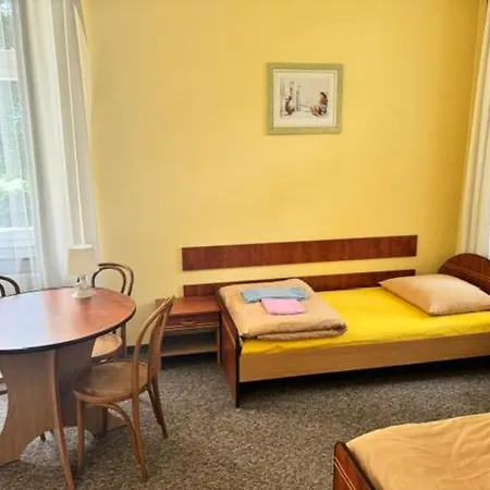 Centrum Edukacyjno-rozwojowe Pawlowice - Bezplatny Parking Вроцлав