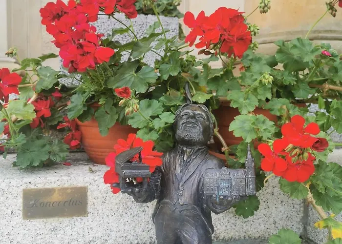 Centrum Edukacyjno-rozwojowe Pawlowice - Bezplatny Parking Bed & Breakfast Wrocław