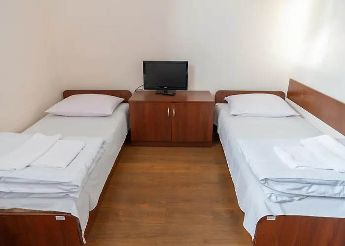 Bed & Breakfast Centrum Edukacyjno-rozwojowe Pawlowice - Bezplatny Parking 3*