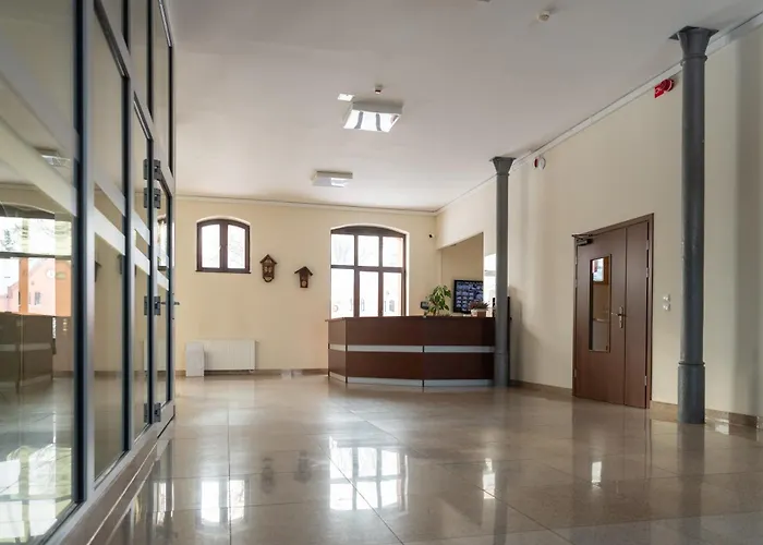 Centrum Edukacyjno-rozwojowe Pawlowice - Bezplatny Parking 3* Breslavia