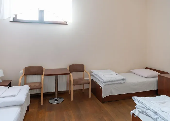 Centrum Edukacyjno-rozwojowe Pawlowice - Bezplatny Parking Bed & Breakfast