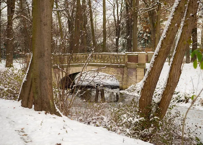 Centrum Edukacyjno-rozwojowe Pawlowice - Bezplatny Parking Breslavia